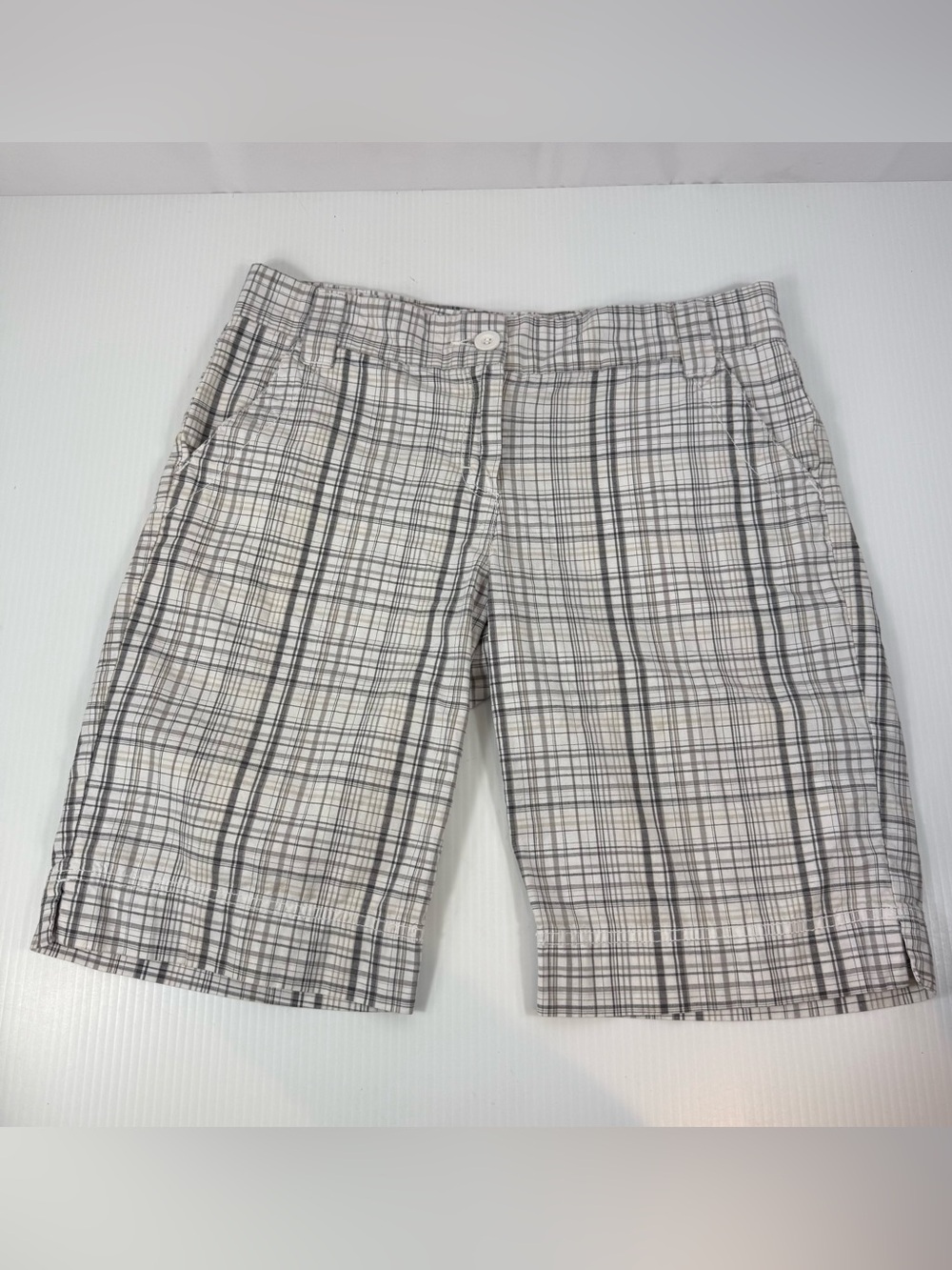 Calvin Klein Jeans White w/ Brown Black Plaid Walking Shorts Womens Sz 10 Cotton